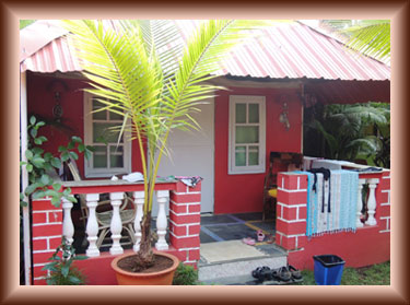 tents in shawnels beach resort palolem